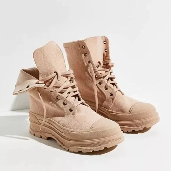 Free People Camp Out Canvas Combat Boot Tan‎ Lug Heel Chunky Streetwear 38 7.5-8 - Picture 2 of 13